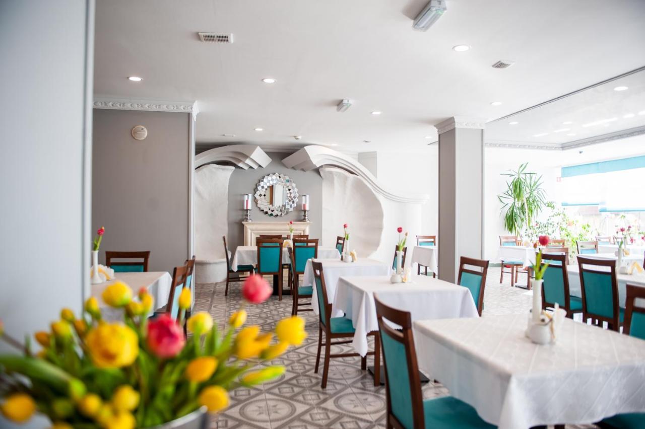 Hotel Wodnik Twoj Hotel Z Widokiem Na Morze Ustronie Morskie Bagian luar foto